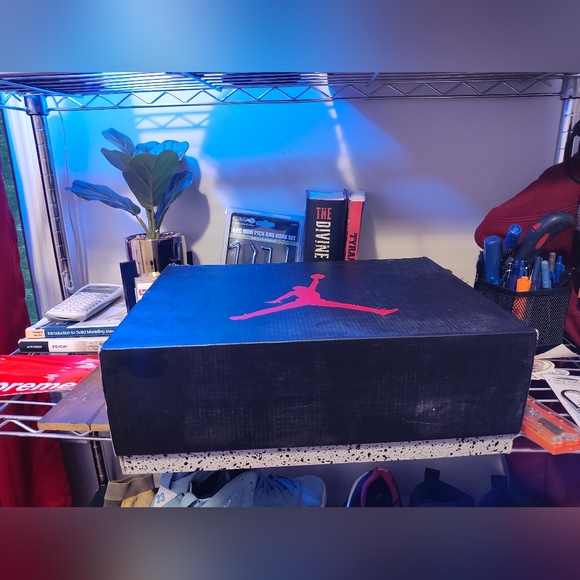 Jordan Retro 5 Laney Varsity M 10.5 - Picture 8 of 8